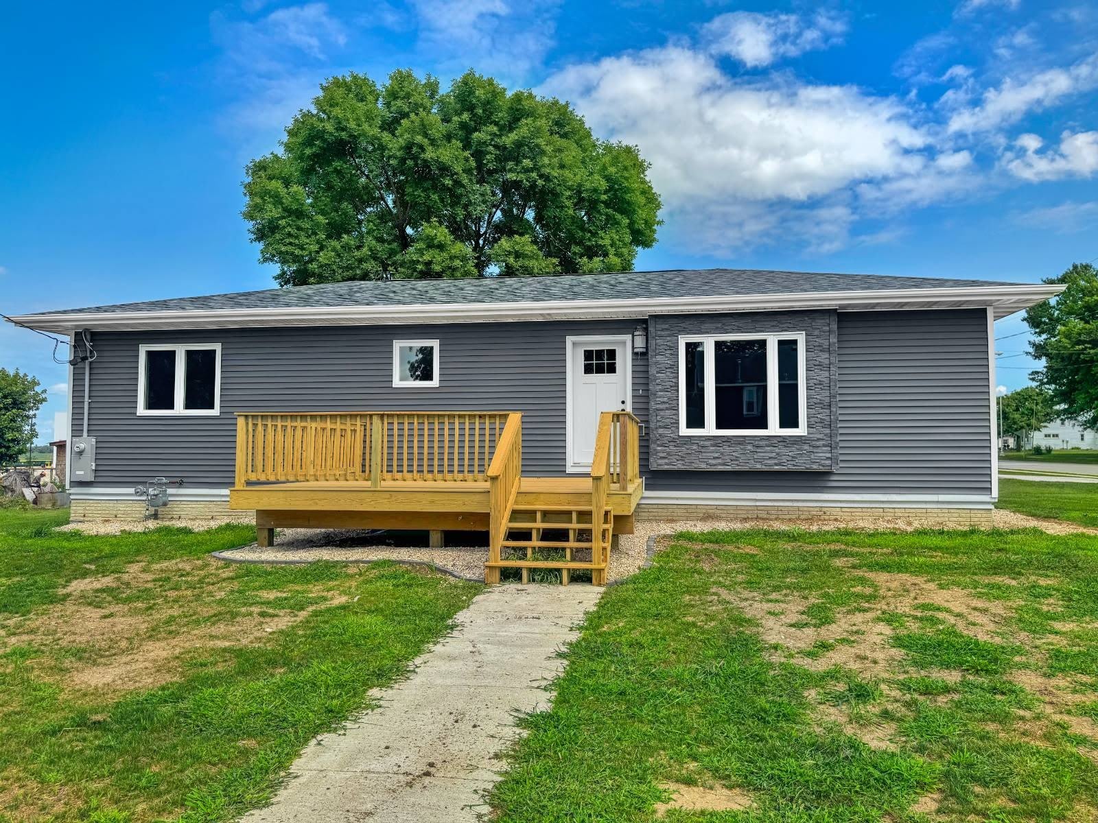 119 Murdock St – photo 1