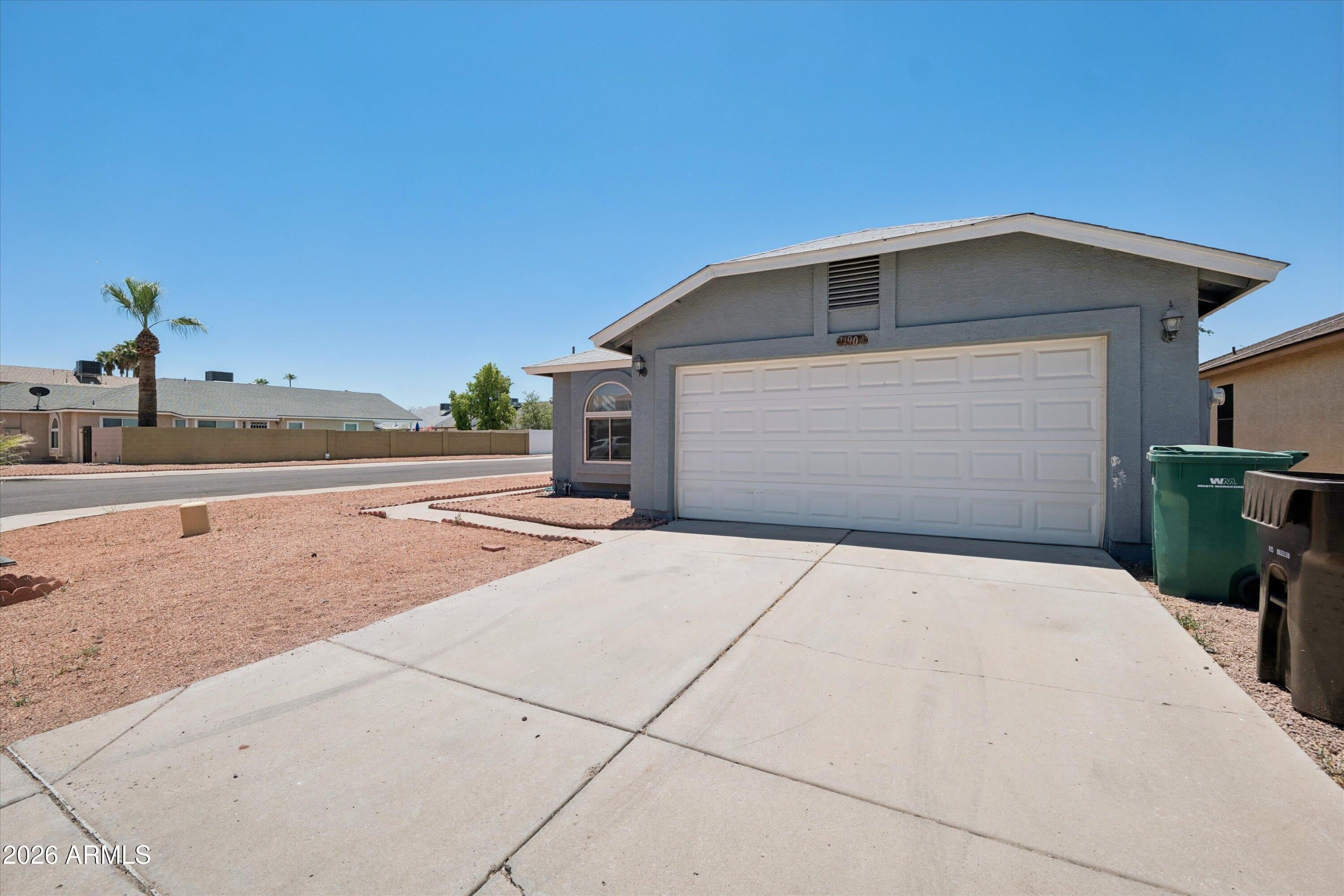11904 N 76th Lane – photo 2