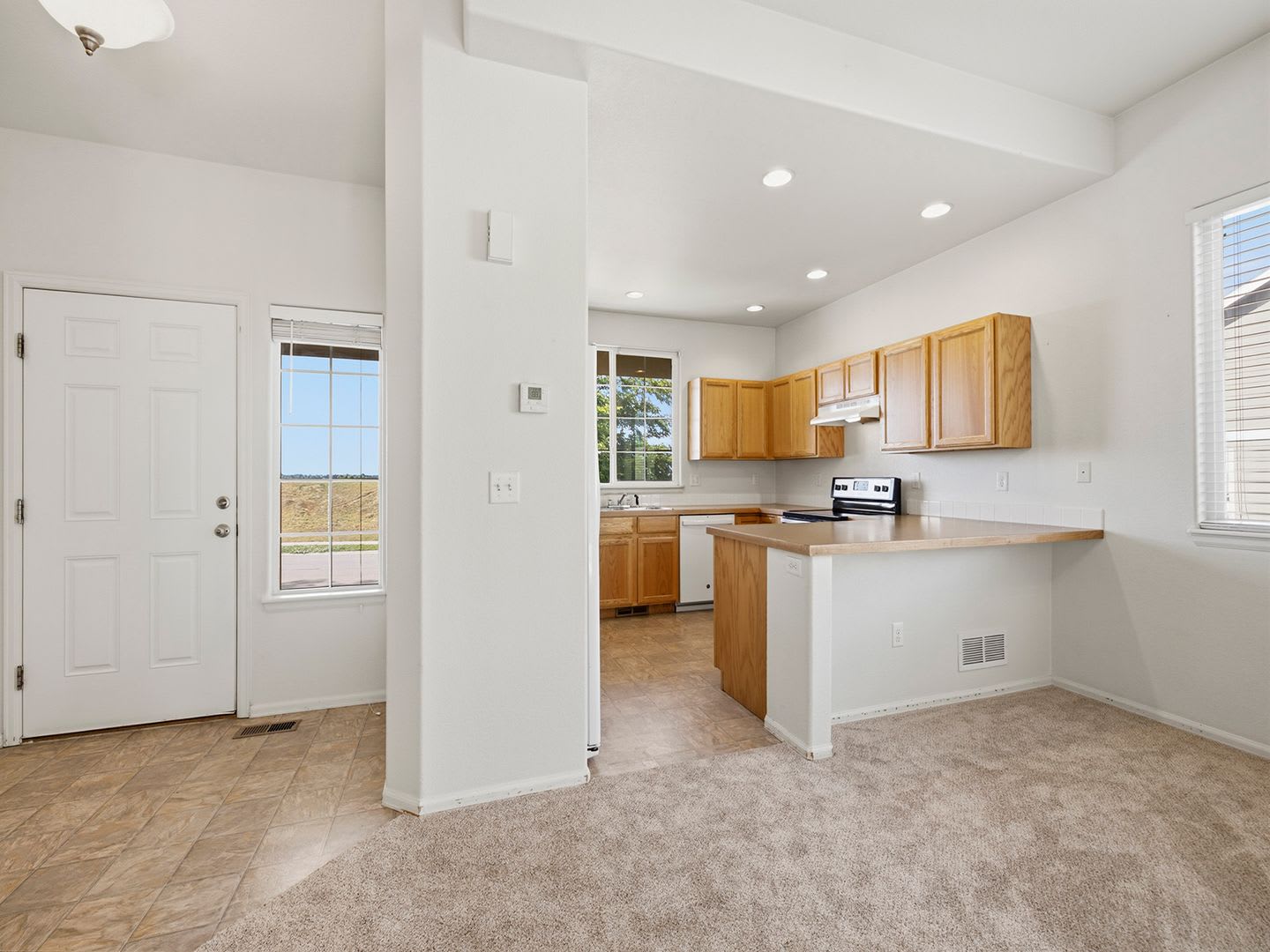 Beautiful 4-Bedroom Home South Fort Collins! – photo 4