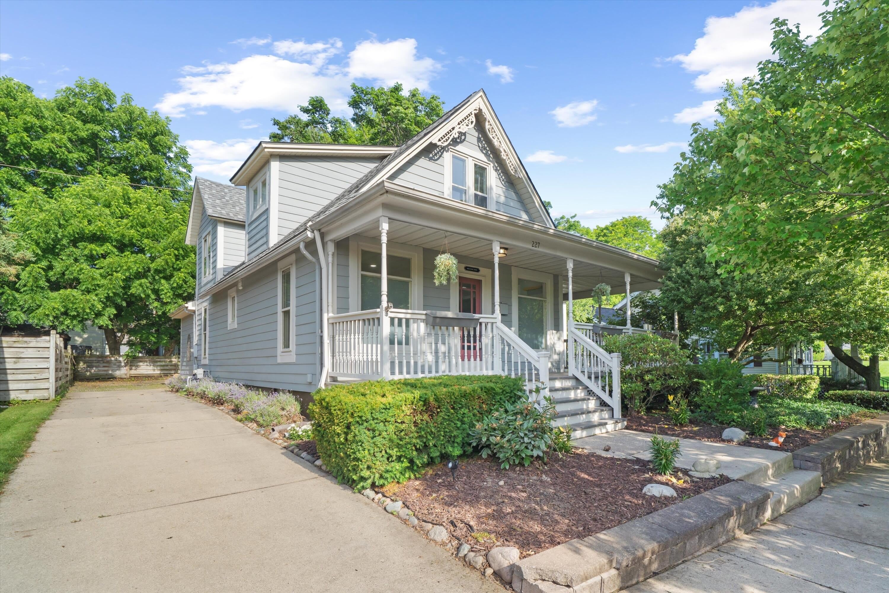 227 West Street – photo 2