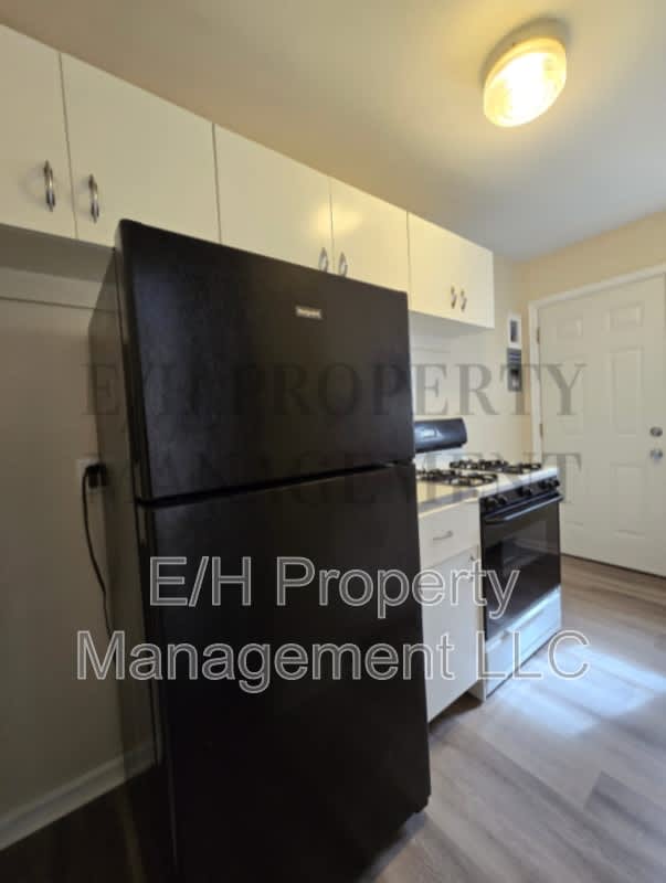 724 South Hunter – photo 3