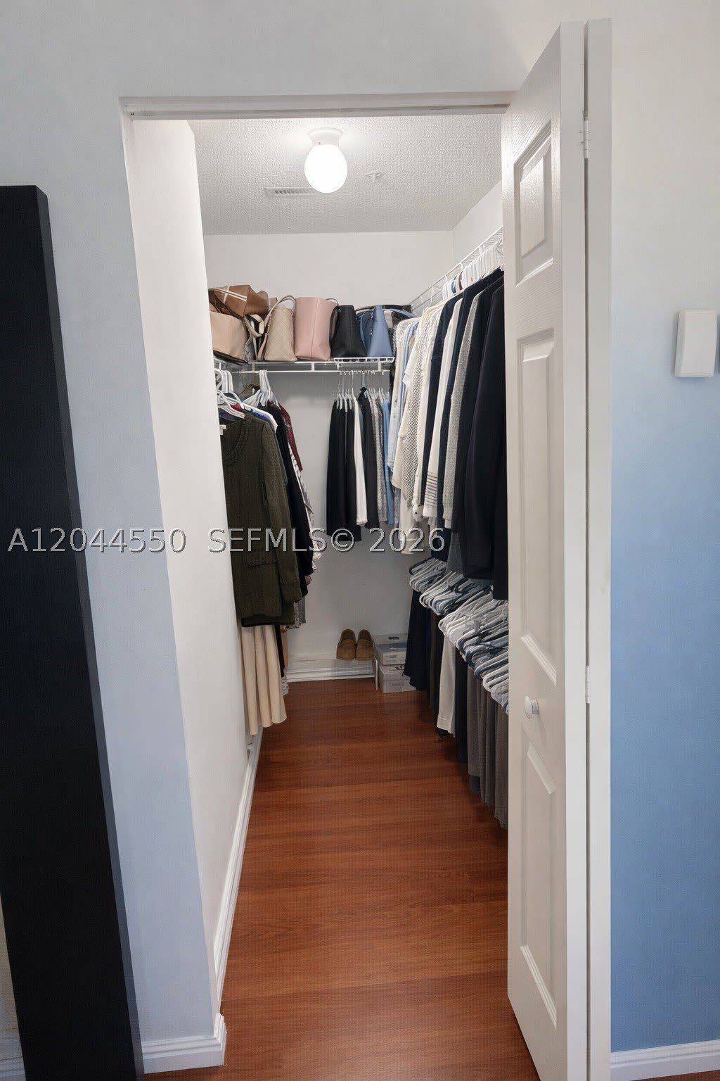 2027 SE 10th Ave – photo 3