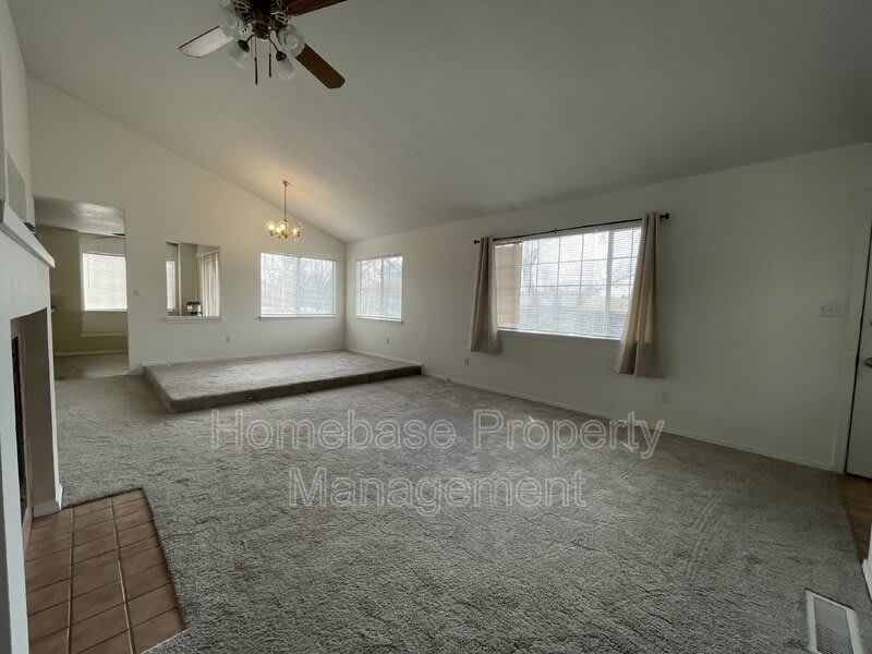 1901 Ranch Drive – photo 4