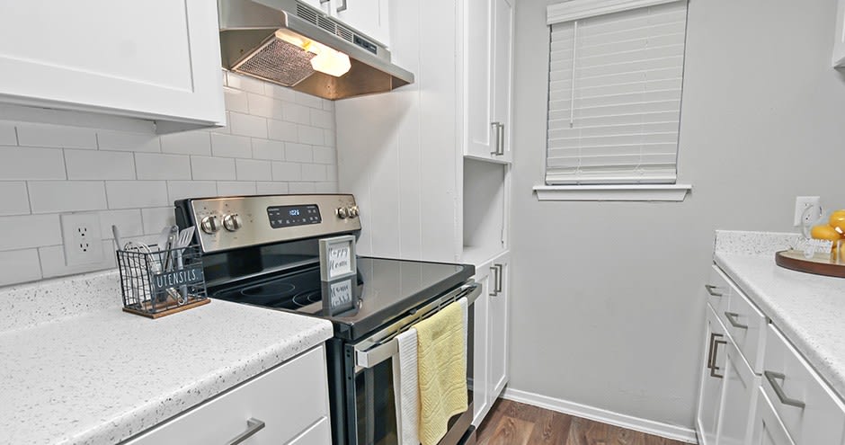 Hollytree Apartments – photo 1