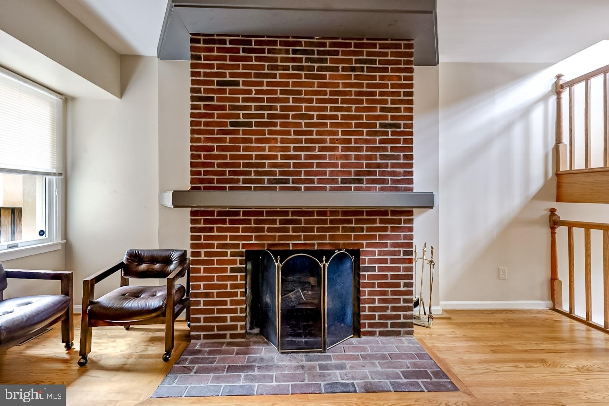 13 E HENRIETTA Street – photo 5