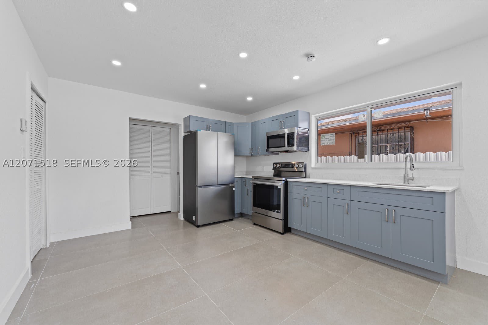 1849 NW 16th St – photo 2