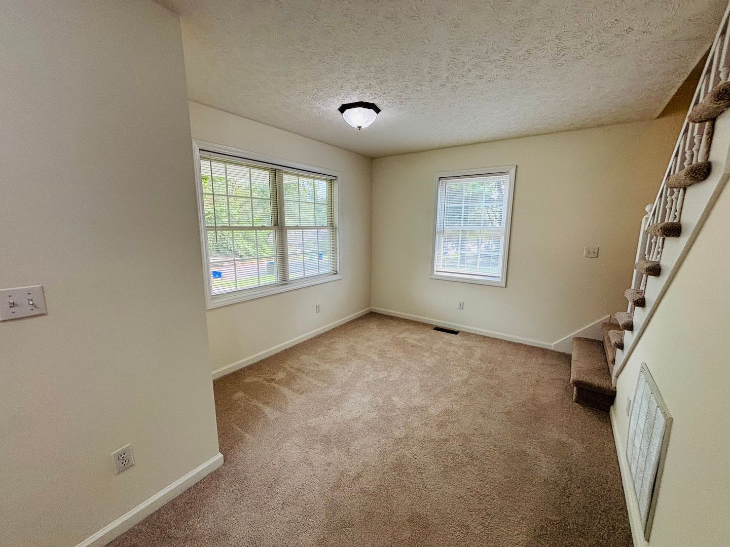 3 Bedroom 2 Bath Duplex – photo 5
