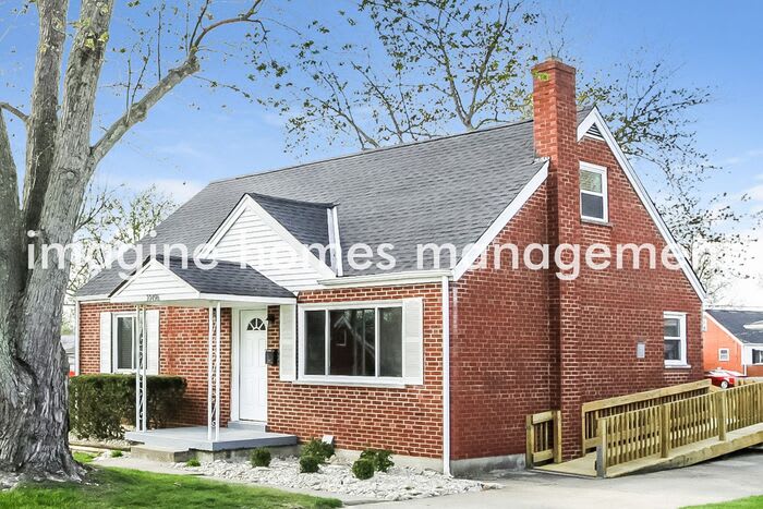 10496 Thornview Drive – photo 3
