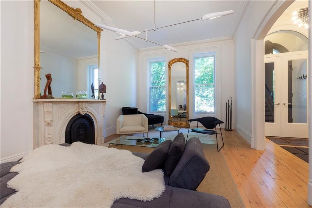 189 6Th Avenue – photo 1