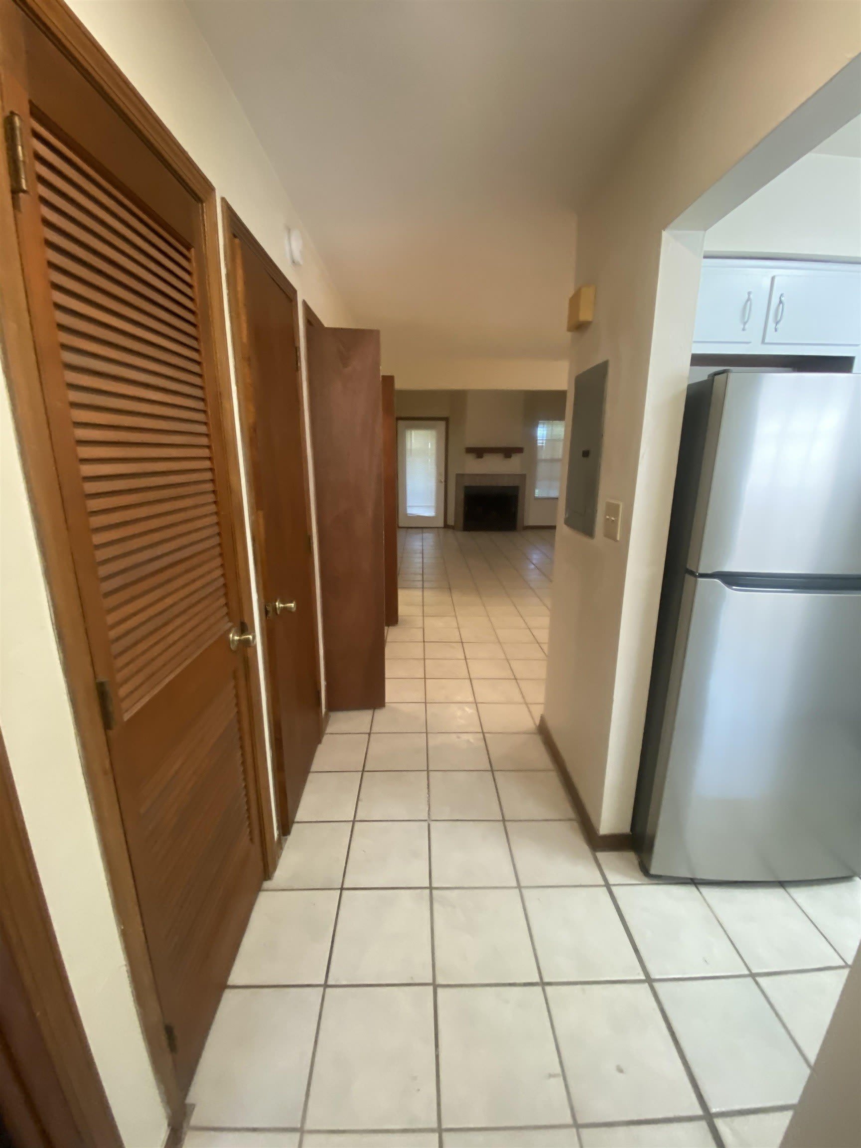 1102 Green Tree Court – photo 3