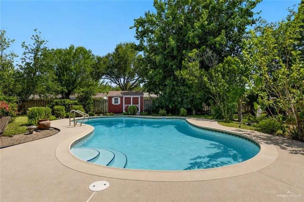 505 W Esperanza Avenue – photo 2