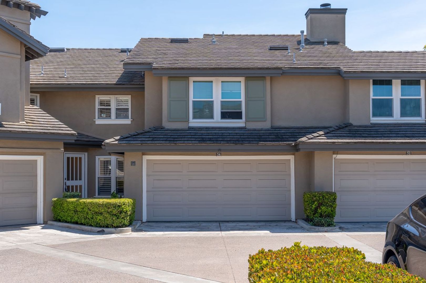 Gorgeous Newly Remodeled Townhome in Exclusive Gated Community – photo 1