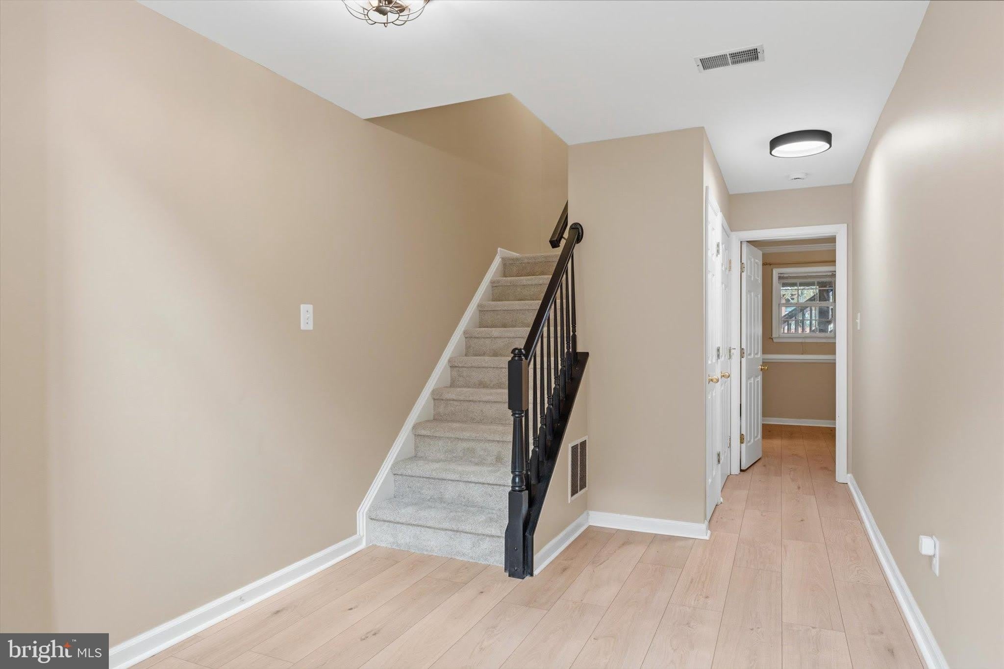 706 VANDERBILT Terrace SE – photo 5