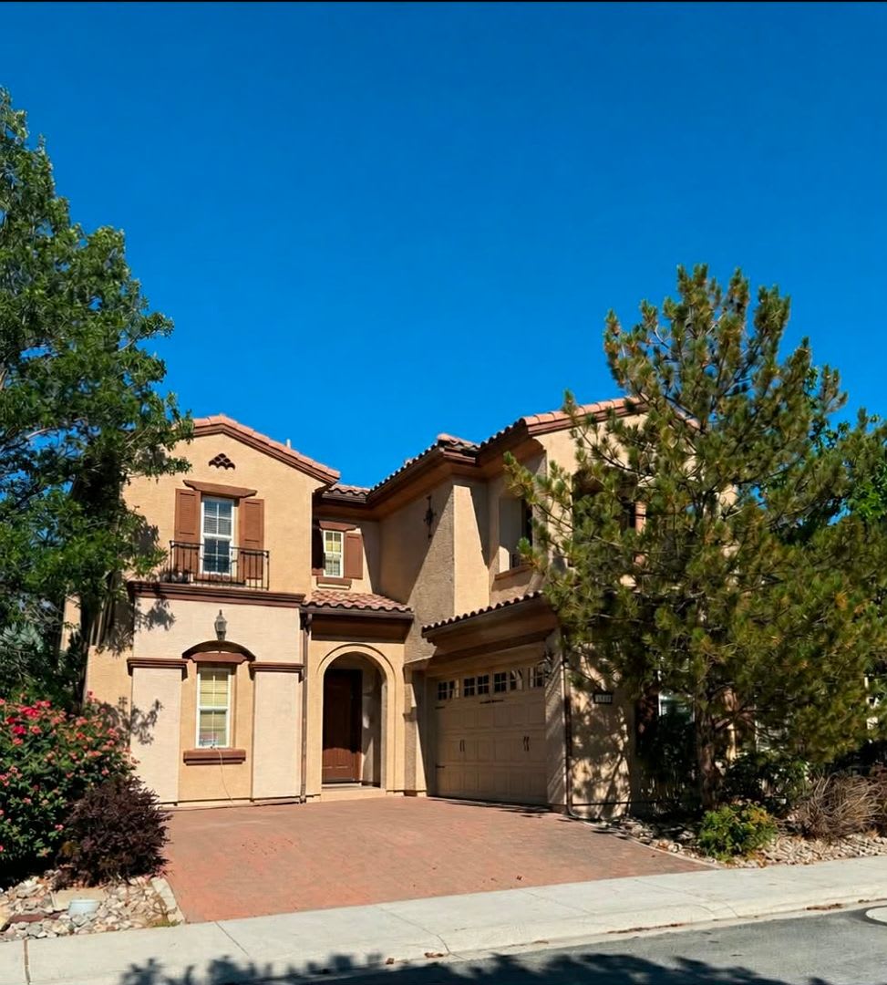 South Reno 3 Bed 4.5 Bath Home W/ Casita – photo 1