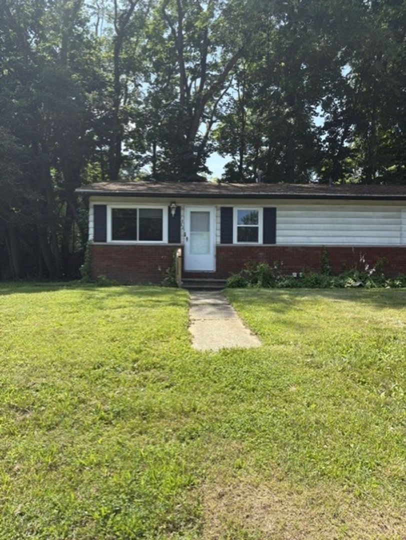 Affordable 2-Bedroom Ranch-Style Home with Full Basement – photo 1