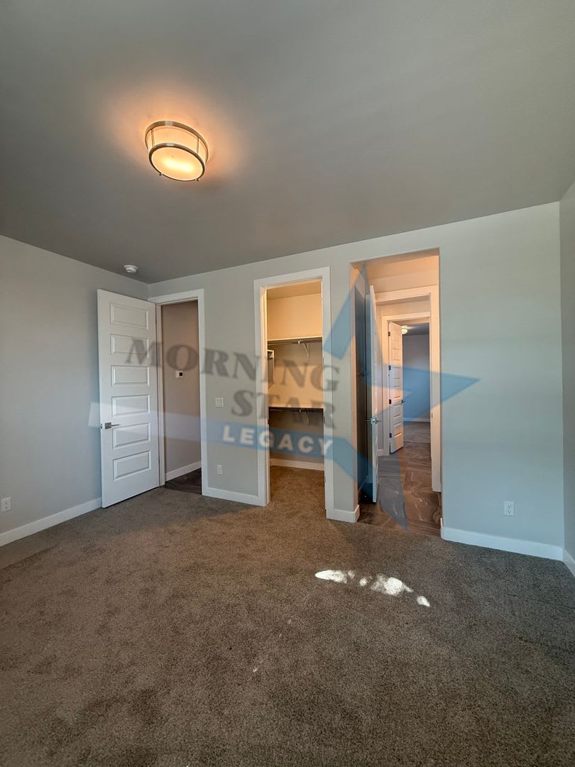 New Low Price! Beautiful 4-Bedroom Home in Desirable Metro Park Community – photo 5