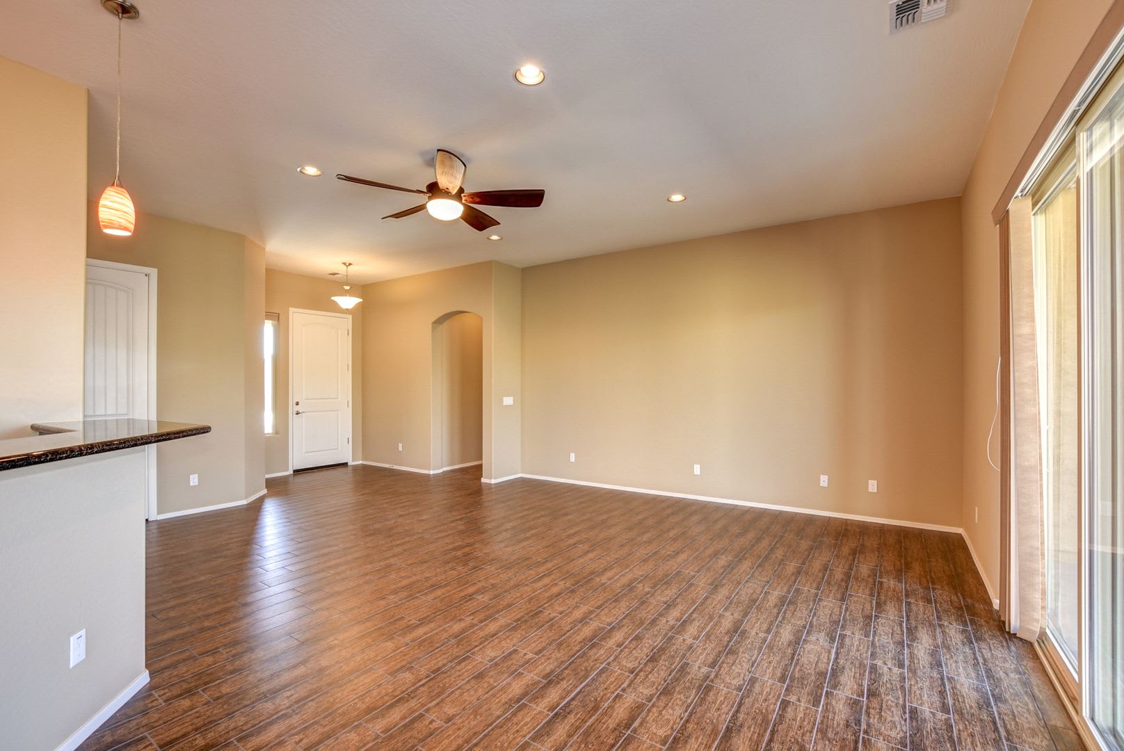 3 bed, 2 bath Granville Home for Rent! – photo 4