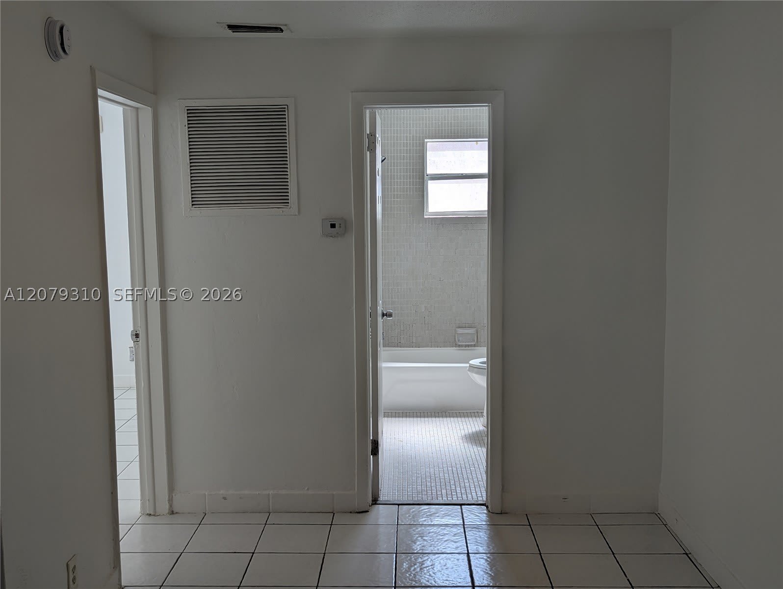 1830 Sheridan St – photo 4