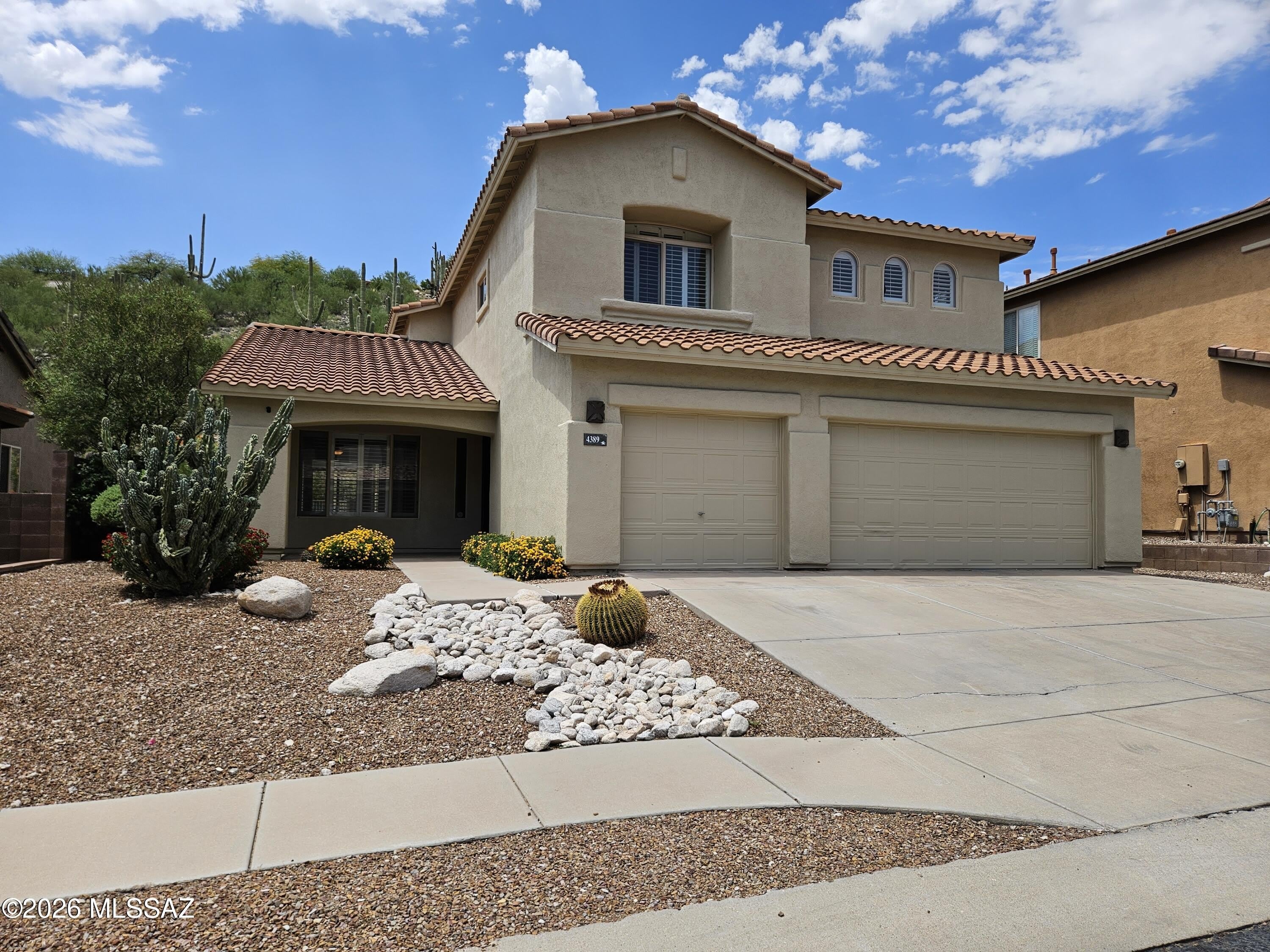 4389 N Sunset Cliff Drive – photo 2