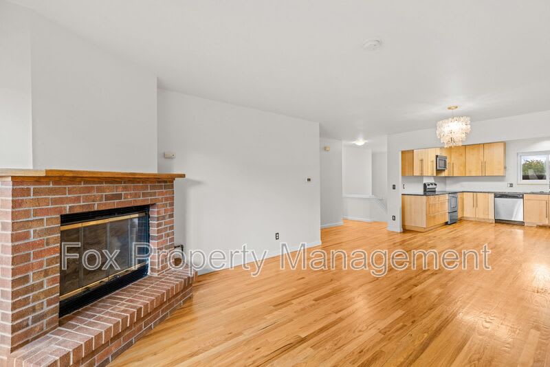 1558 Greenbriar Blvd. – photo 4