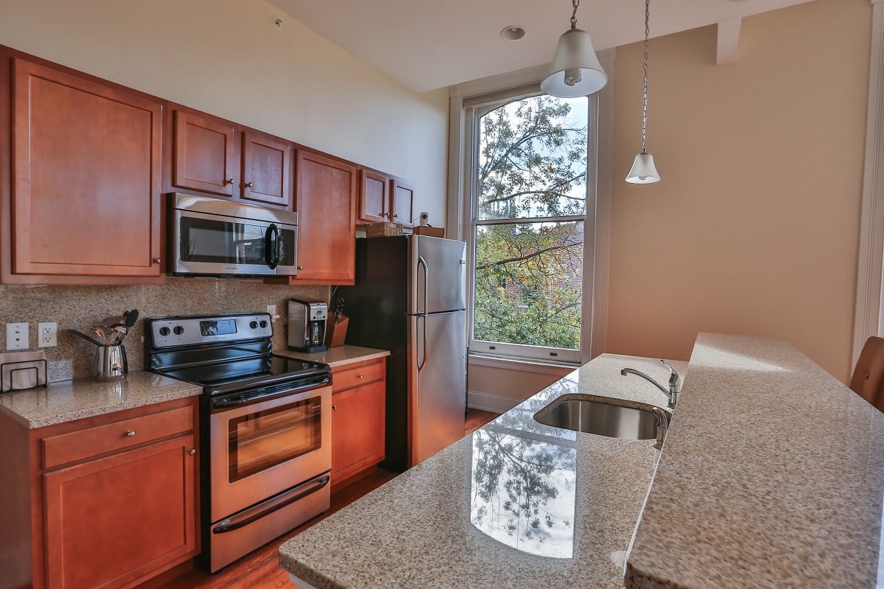 Keenan Center Apartments – photo 3