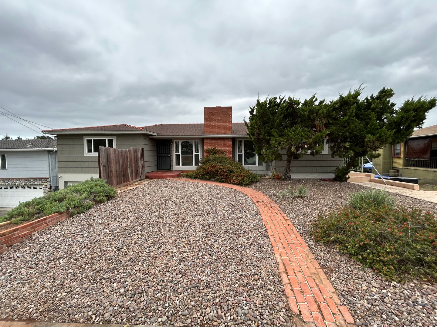 5 Bedroom, 3 Bath in College Area!! – photo 2