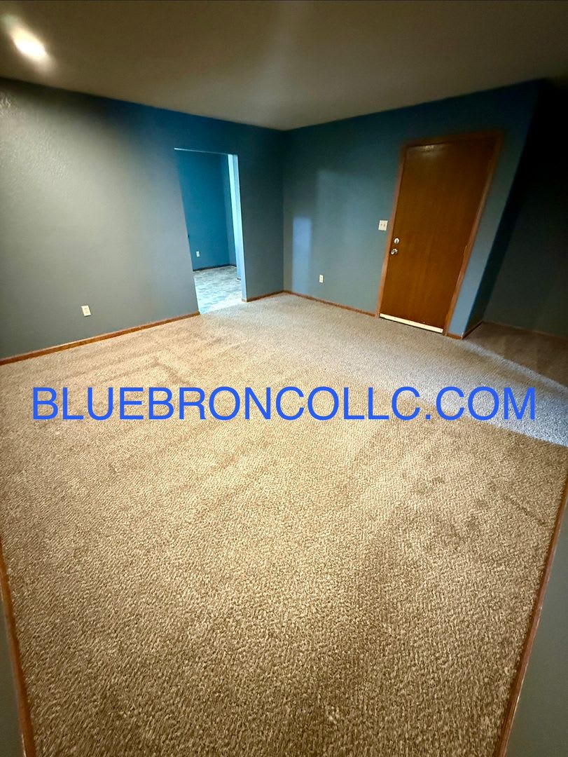 Spacious 1 bedroom second floor apartment for great price – photo 4