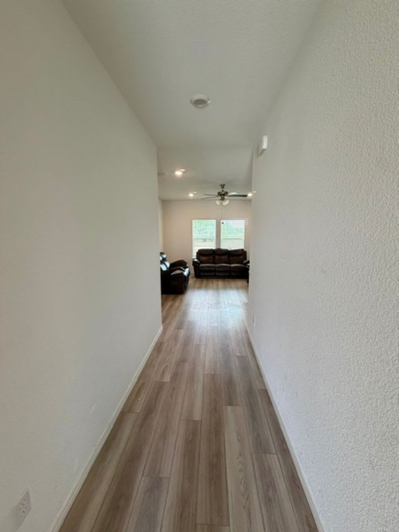 Cute 3 Bedroom 2 Bath – photo 3