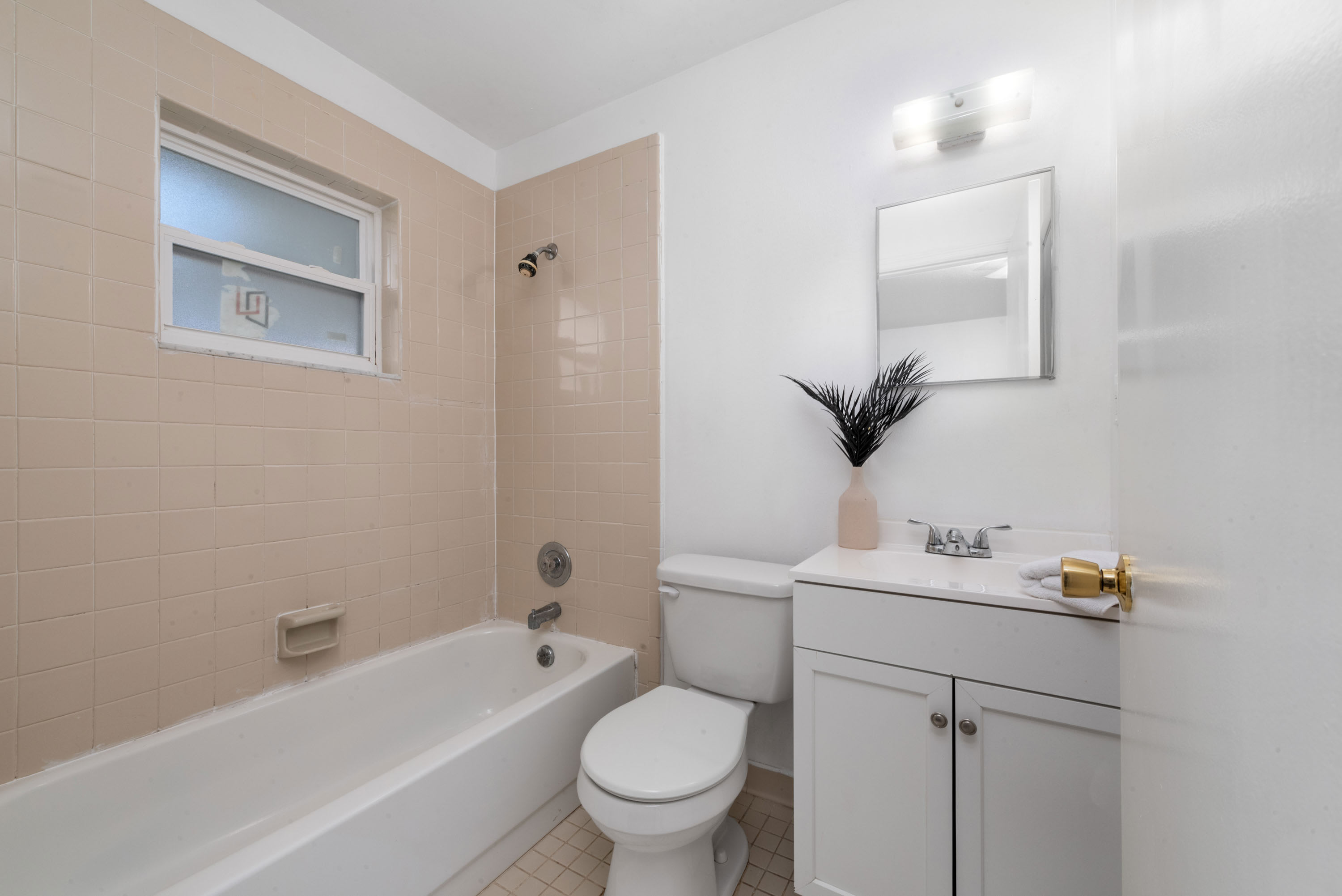 909 West Orange Street – photo 5