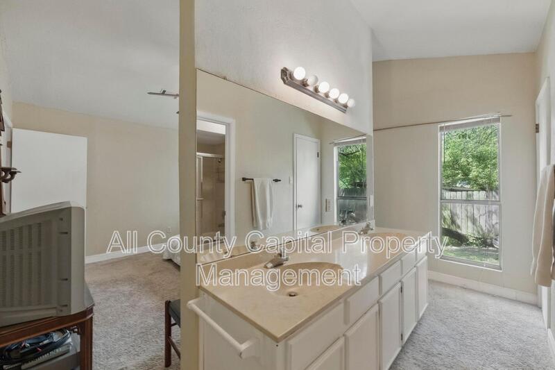 4802 Peach Grove Ct – photo 5