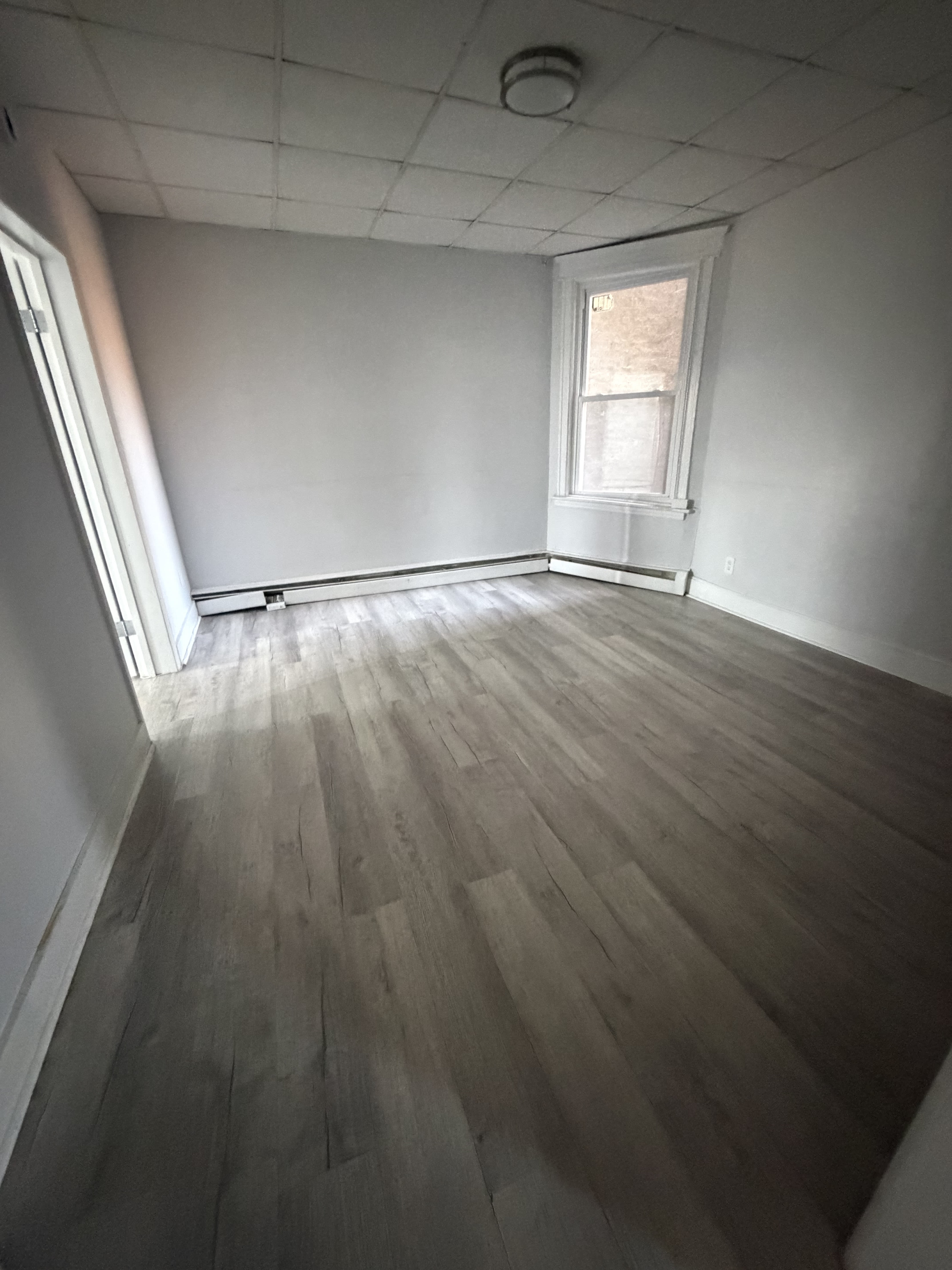 970 Broadway – photo 4