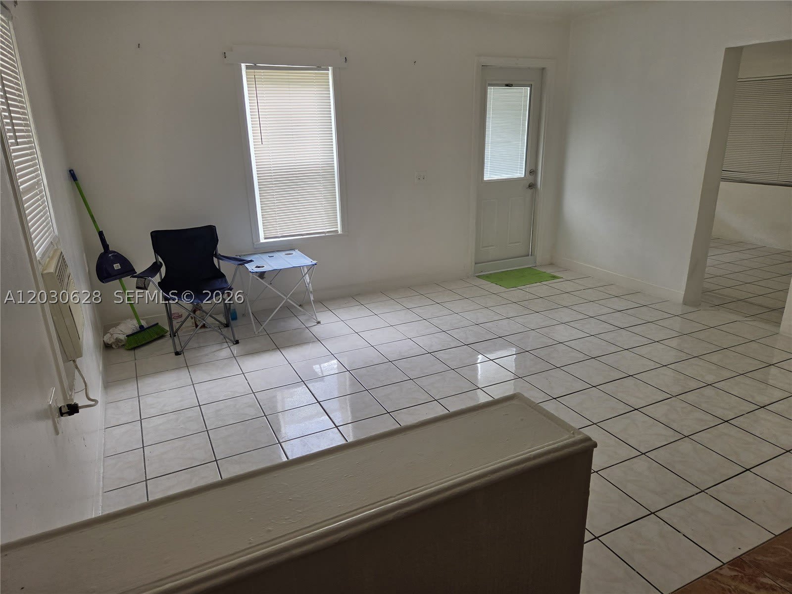 5605 Taylor St – photo 4