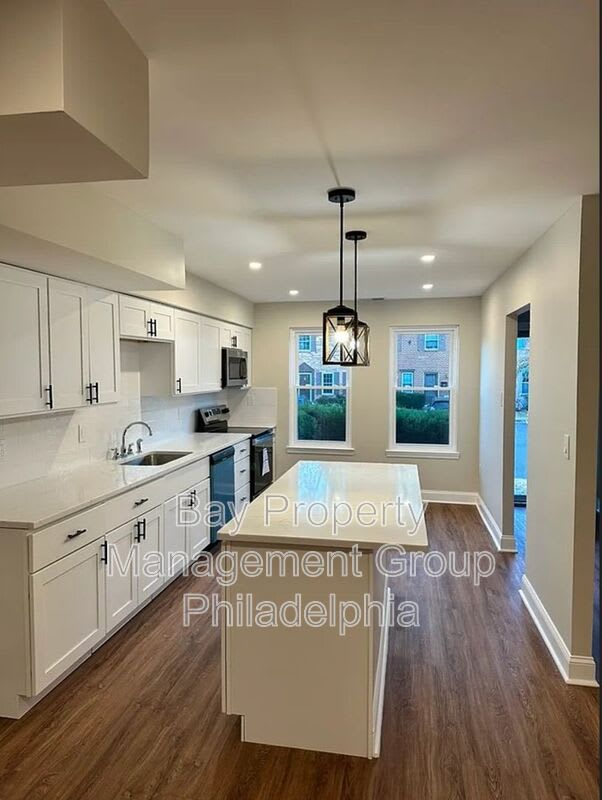 55 Providence Ave – photo 4