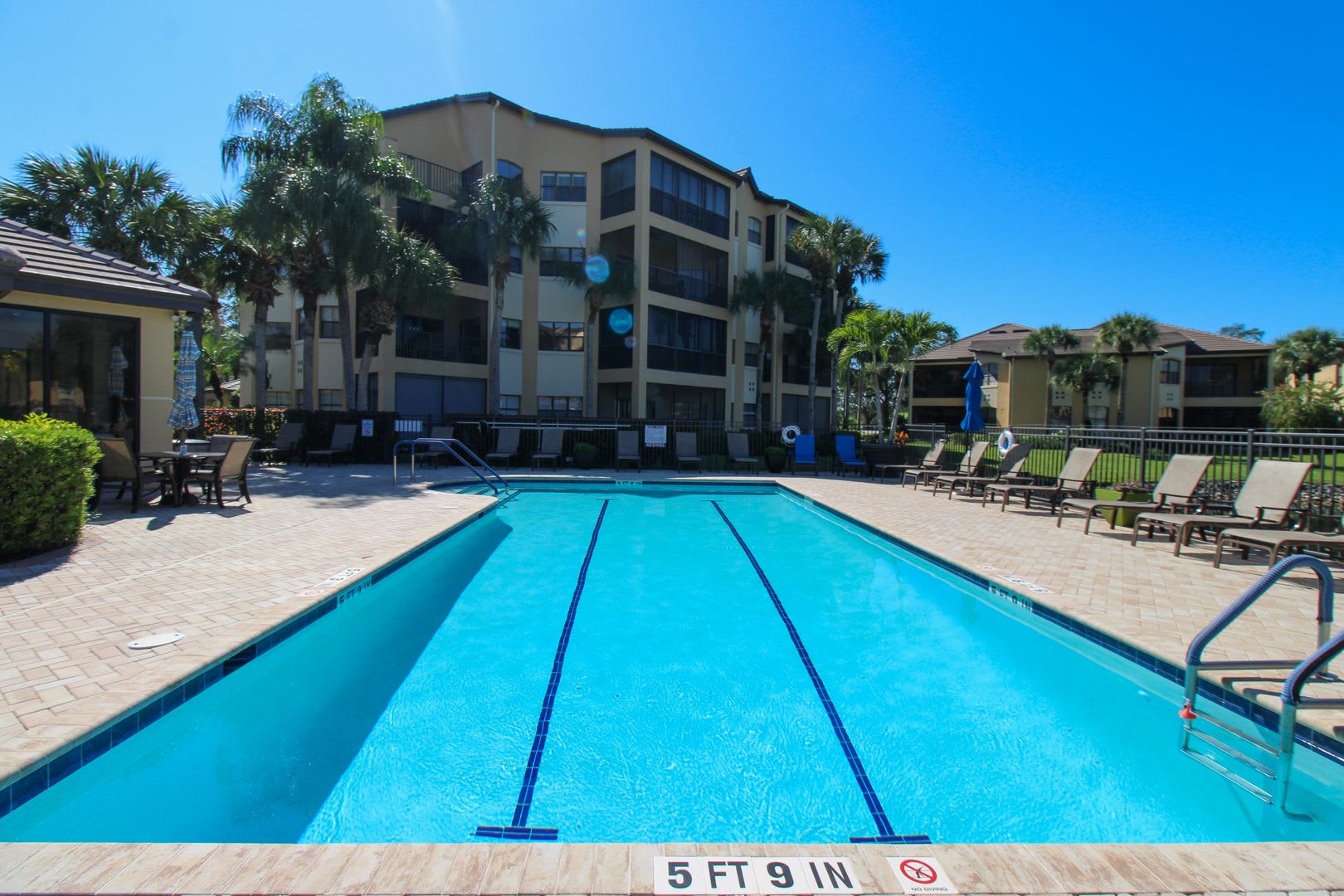 The Vineyards Seasonal 2 Bed Plus A Den 2 Bath 2Nd Floor Coach Home Ready For You Vacation Ready Home – photo 3