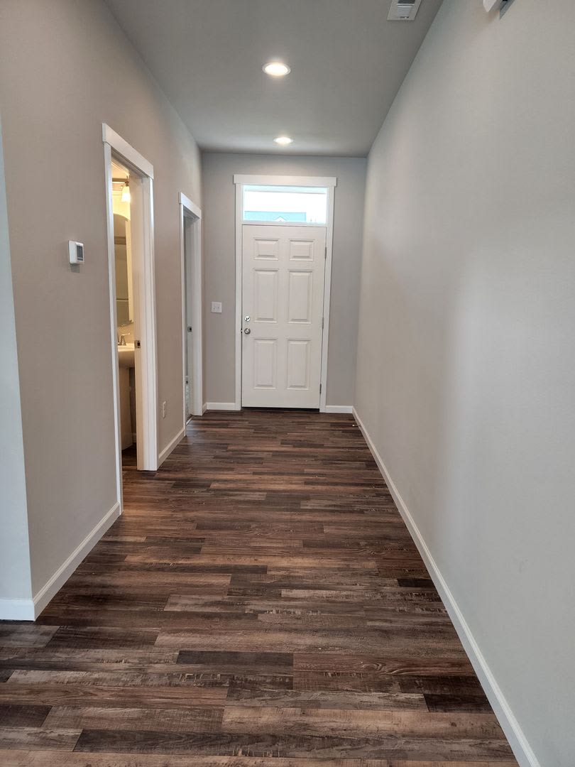 Yelm Creek Estates, Newer Construction 4 Bedroom, 2.75 Bathroom with Den – photo 4