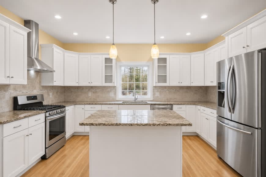 250 Willow St. – photo 3