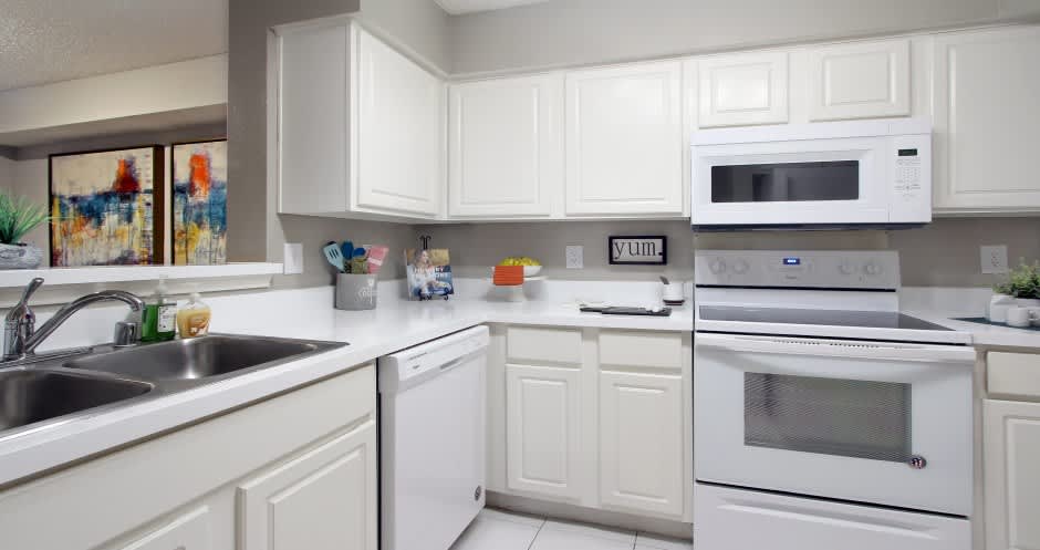 Preston Village Apartments – photo 3