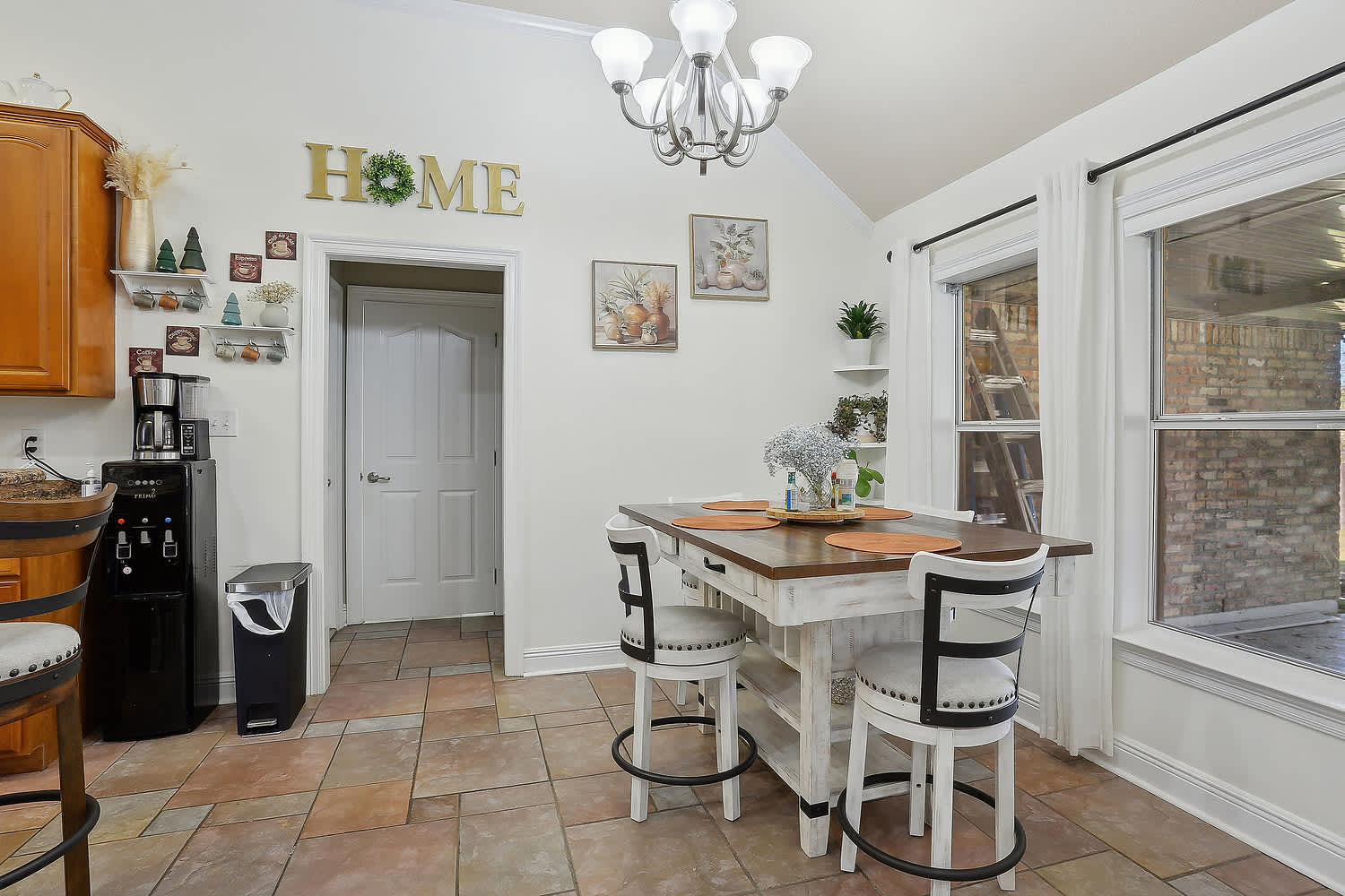 208 Annette Drive – photo 4