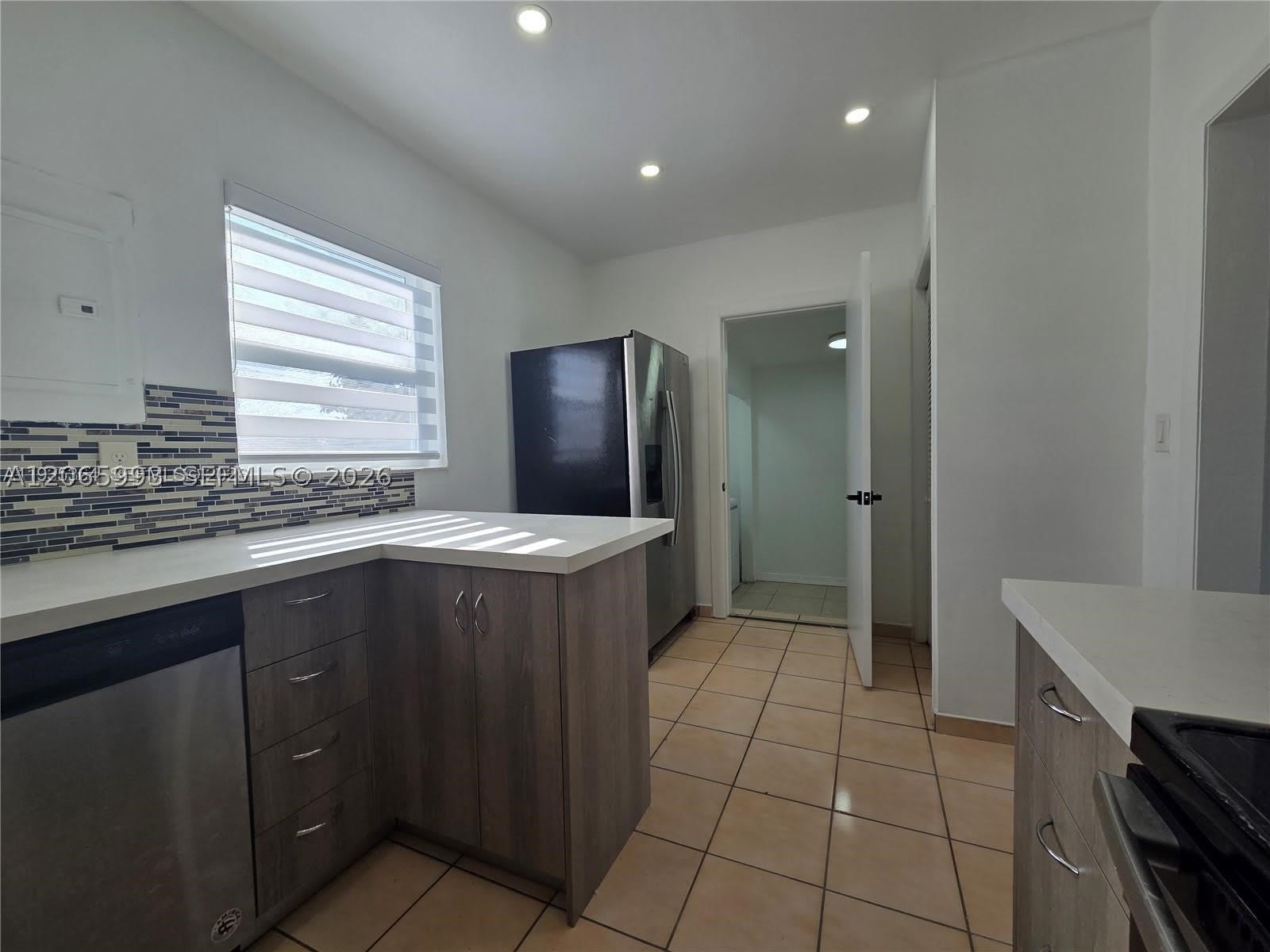 6240 Sw 21St St Upstairs – photo 4