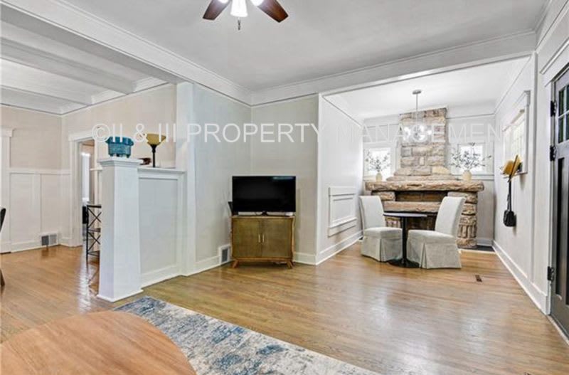 11 E 57th Terr – photo 4