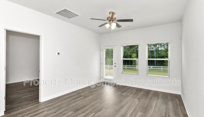 217 Bay Pine Dr – photo 5