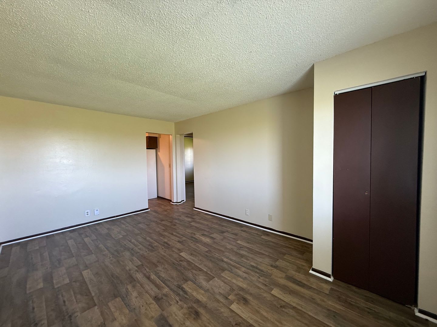 2 Bed / 1 Bath Apartment in Quiet Warrensburg — Available Now – photo 3