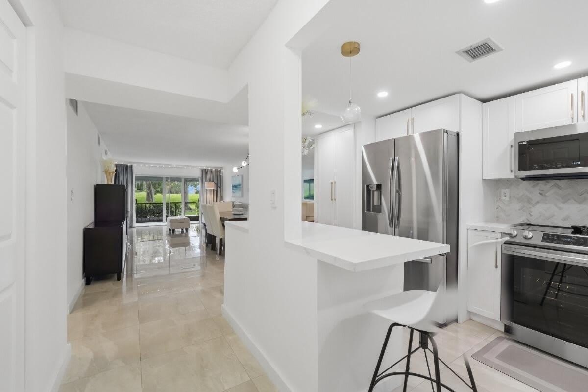 6100 NW 44TH Street – photo 4