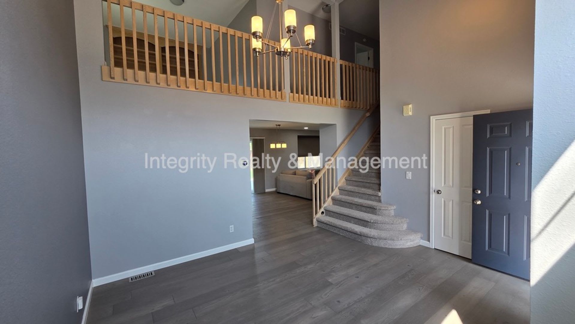 3 Bed 3 5 Bath 2296 Sqft 5056 Weeping Willow Cir – photo 2