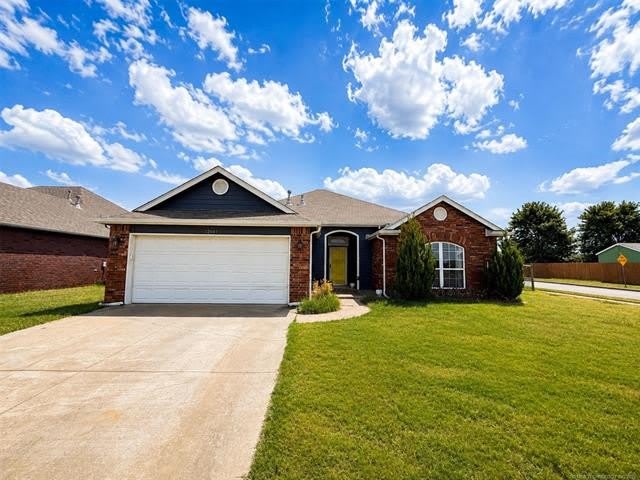 12141 N 108th East Avenue – photo 1