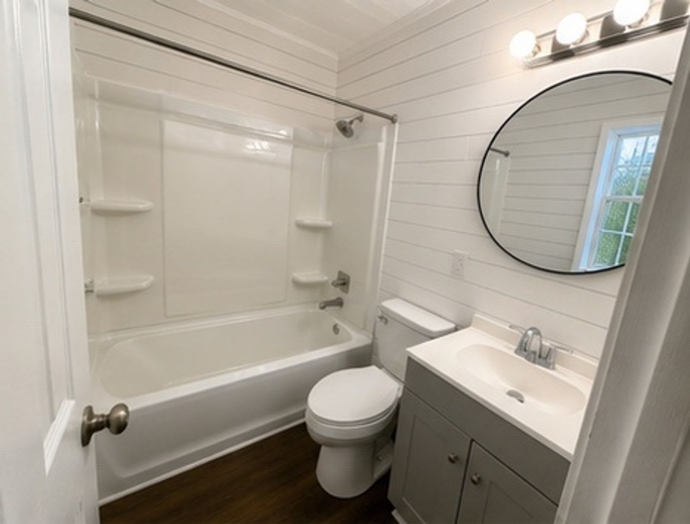 Newly Renovated 3 Bedroom Brick House Near Pendleton Elementary – photo 5