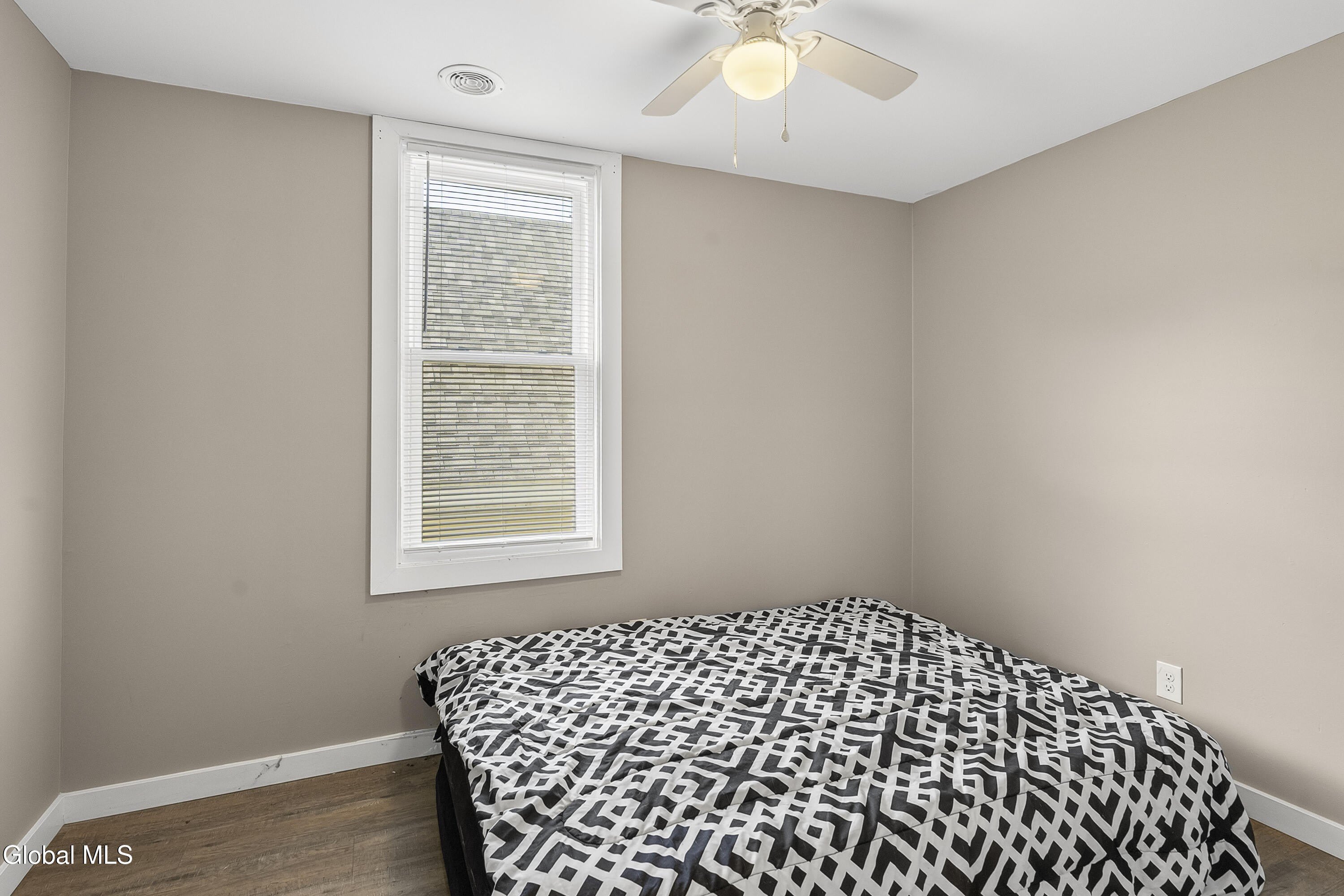 635 Crane Street – photo 5