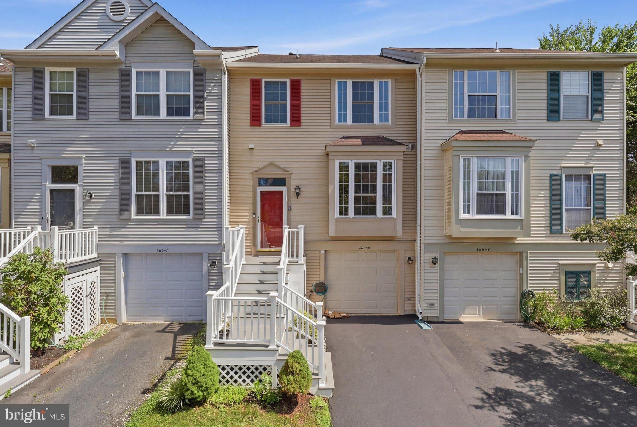 46645 BROWNWOOD Square – photo 1