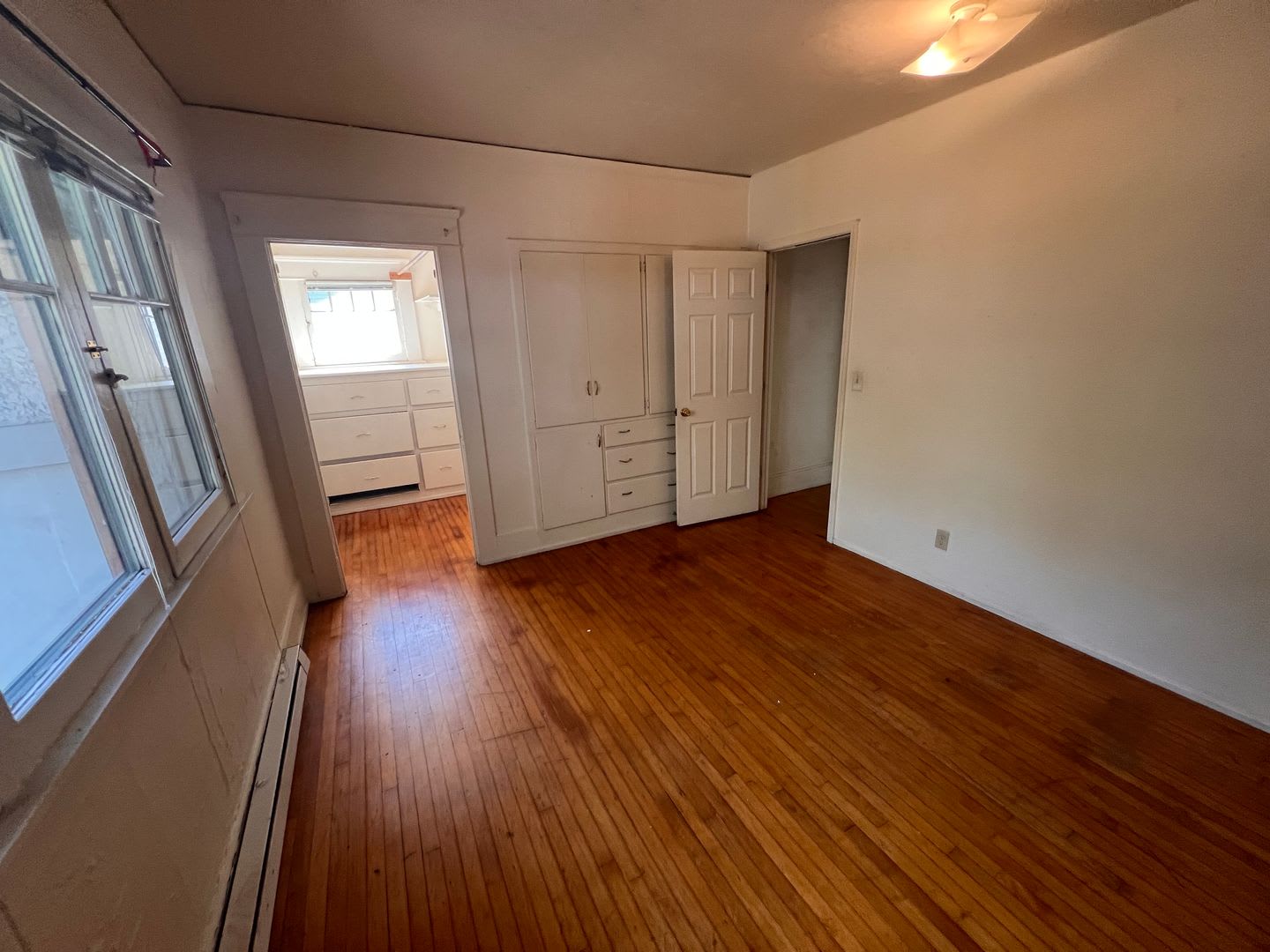 Vintage 3BD Home w/ Single Car Garage! – photo 3