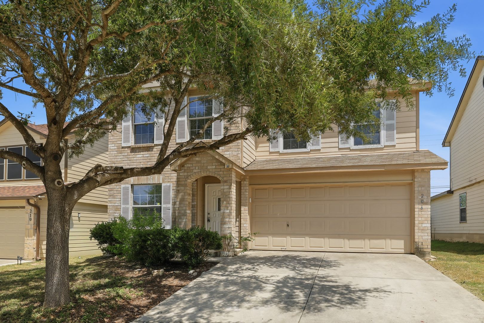 Beautifully Updated Two-Story Home in Monticello Ranch – photo 1